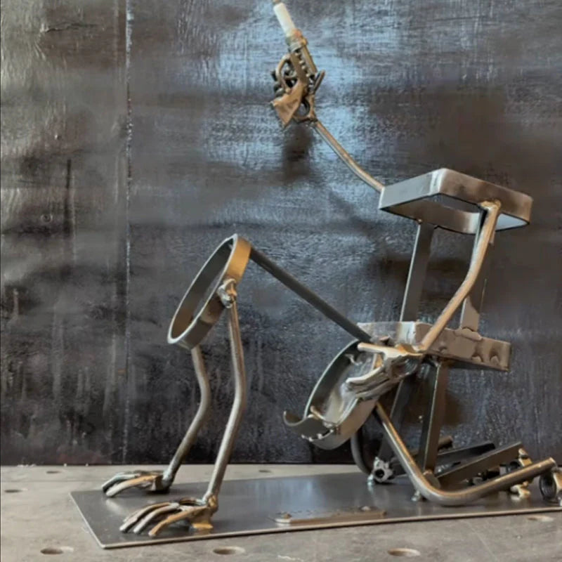 Dekoration med attityd – en flaska du aldrig glömmer🍷