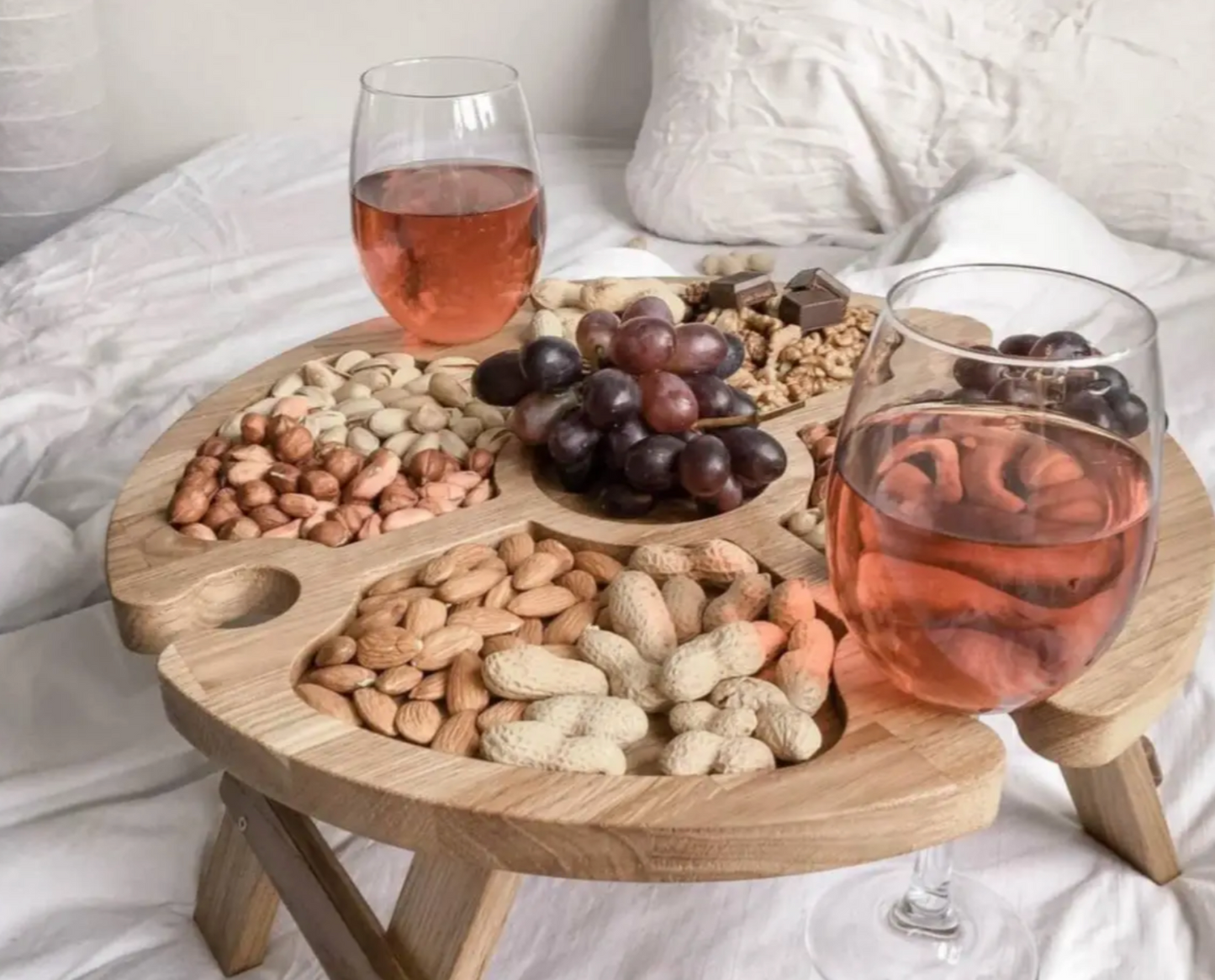 UltiFurni® Trefold: Minneverdige øyeblikk med vårt foldbare tretavle!