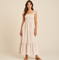 🌸 Blossum Gingham Maxi – Sommeren føles bedre i denne kjolen