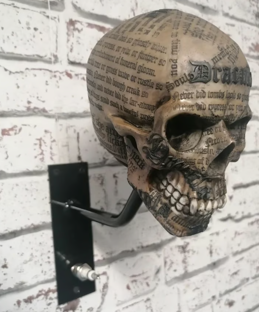 SkullRack – Houder voor helm en jas